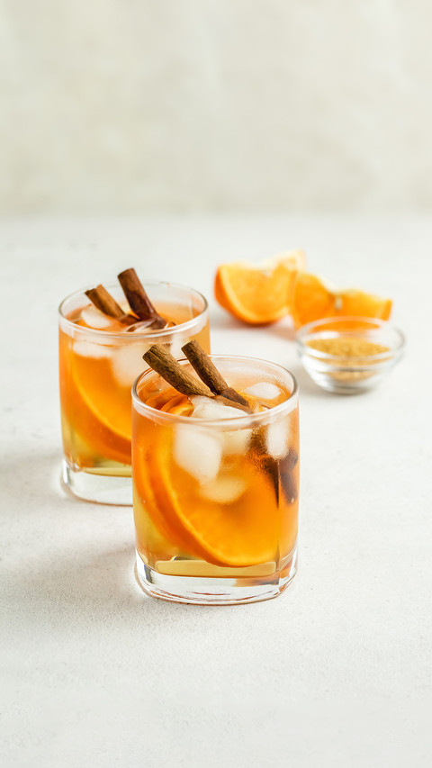 Orange Cinnamon Iced Tea In Glasses screenshot