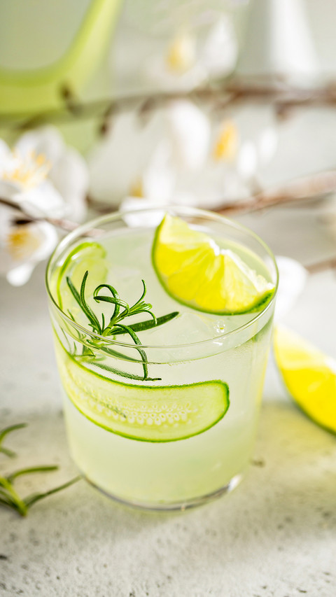 Cucumber gin gimlet cold and refreshing spring cocktails screenshot