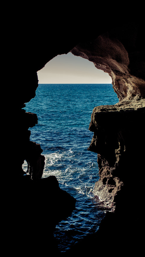 Cave sea screenshot