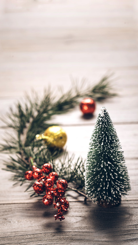 Christmas ornaments,retro style screenshot