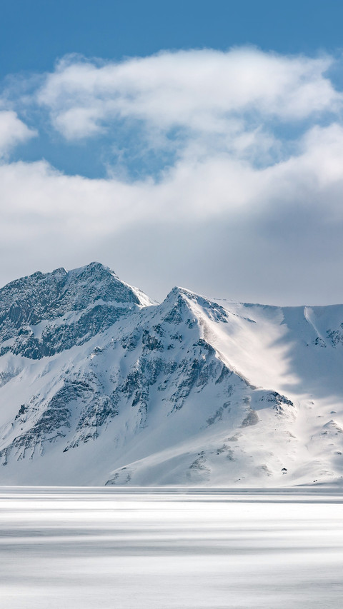 Heaven Lake, Tianchi in Chinese, winter landscape screenshot