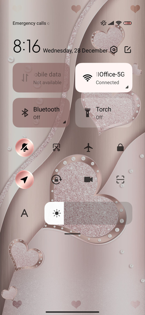 Pink metal love screenshot