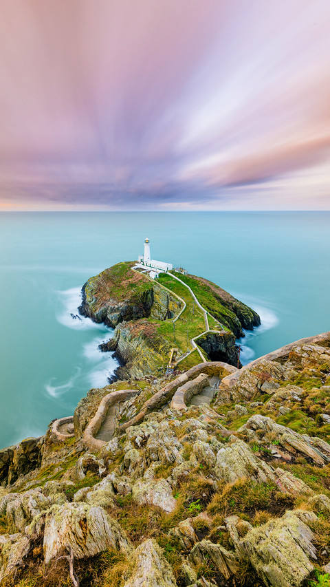leading down to Southstack Lighthouse on the Anglesey Coast screenshot