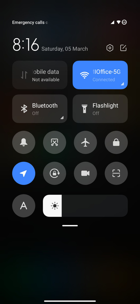 OxygenOS dark screenshot
