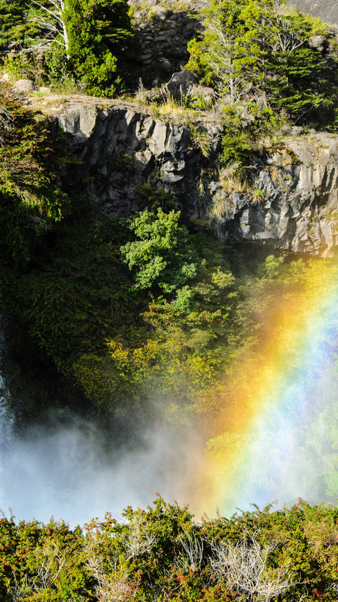 Rainbow Falls in Chile screenshot