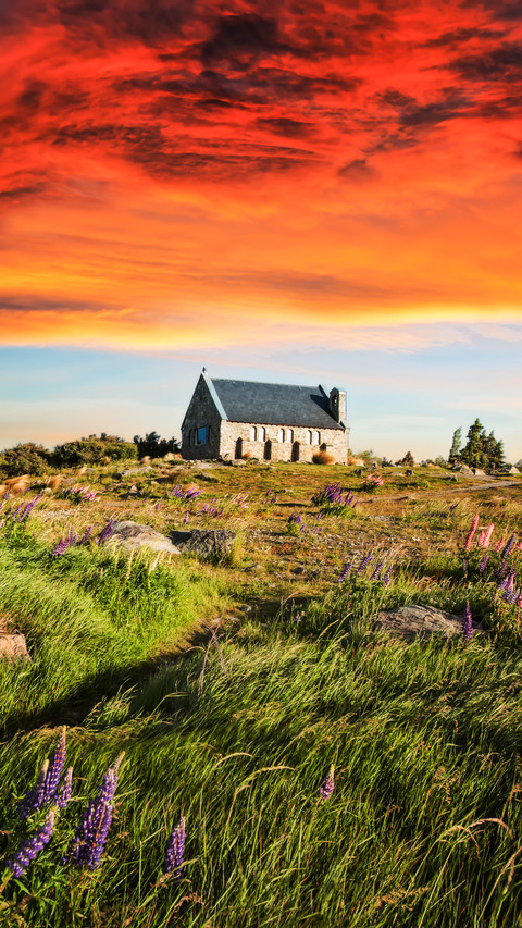 Tekapo lake shore cabin screenshot