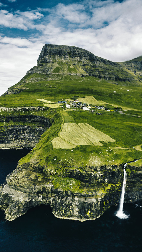 Top 10 bizarre villages in the world screenshot