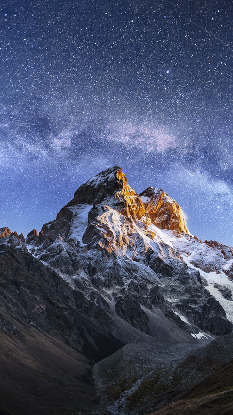 Golden Mountain with Milk Way screenshot