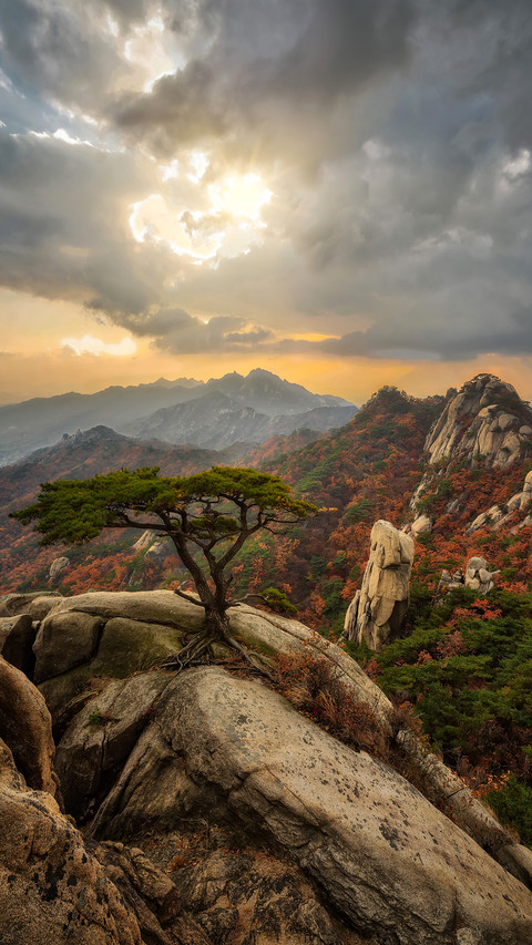 Dobongsan Mountain north of Seoul screenshot