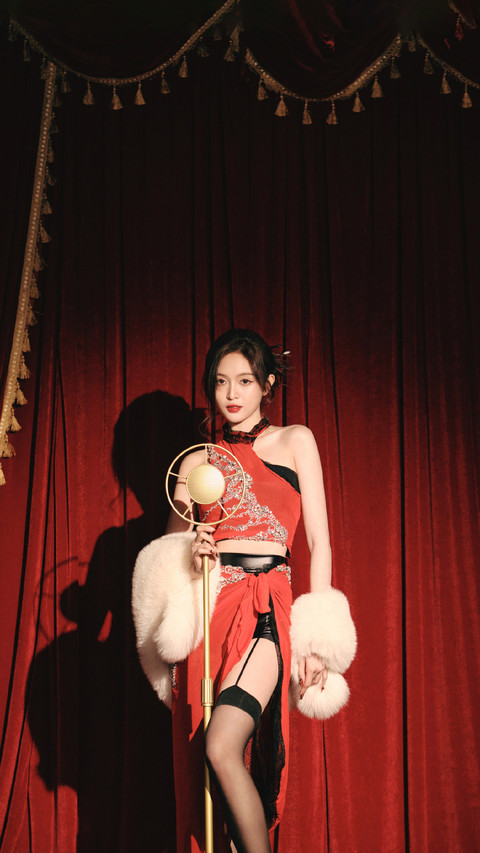 吴宣仪大秀好身材 screenshot