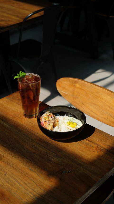 Chicken Rice bowl sambal matah screenshot