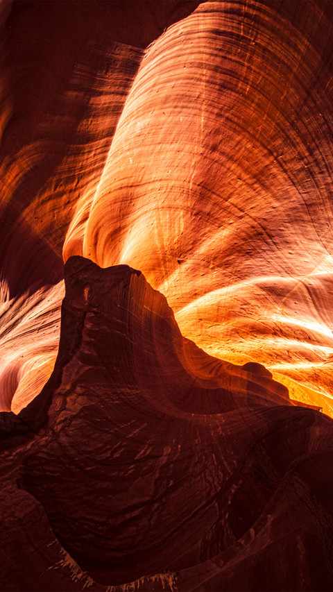 Antelope canyon rock strata screenshot