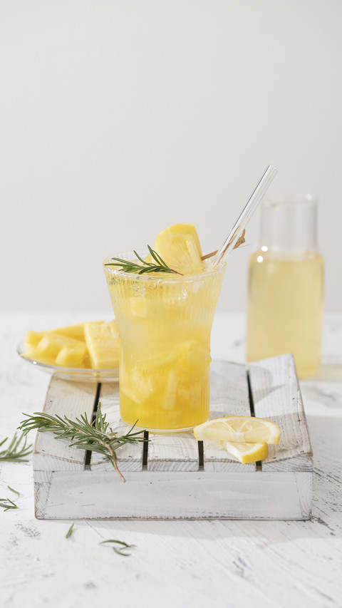 Delicious and healthy pineapple juice screenshot