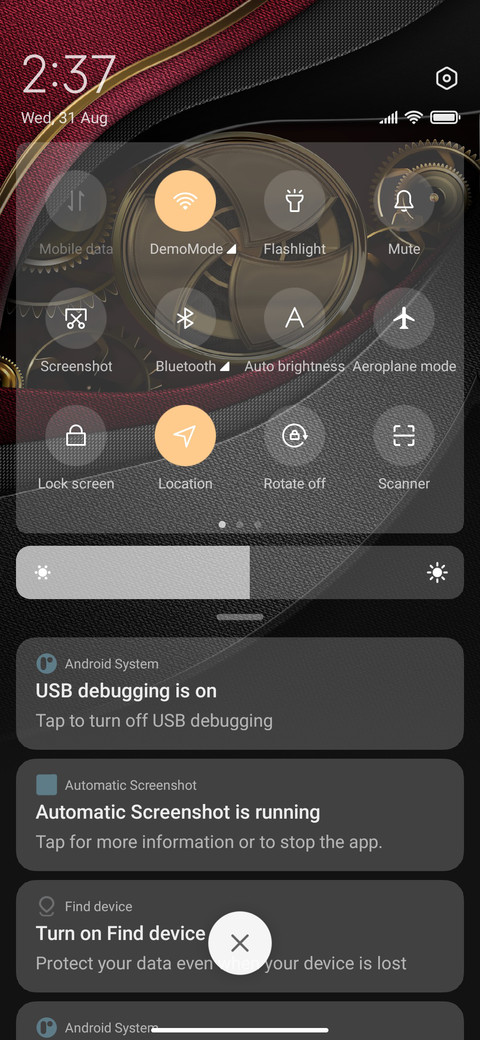 Luxury black gold screenshot
