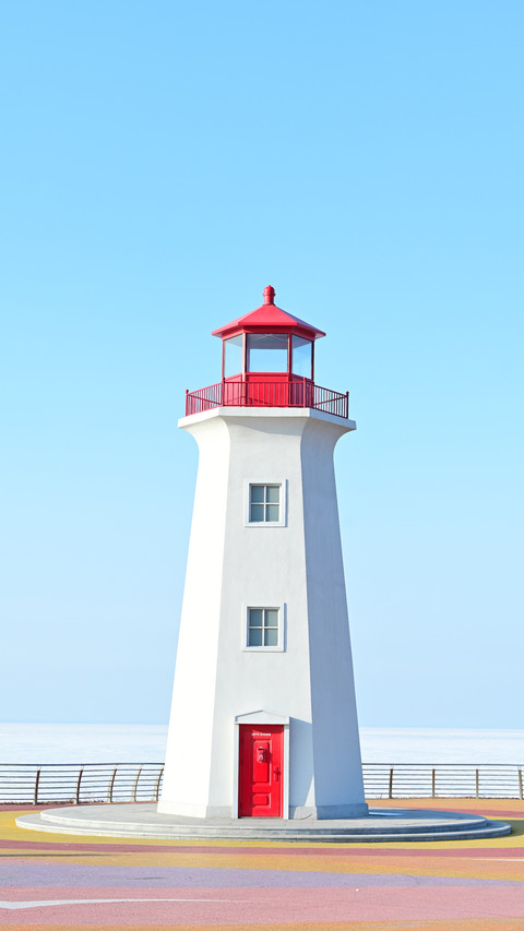 The lighthouse is a lifesaving coordinate on the sea screenshot