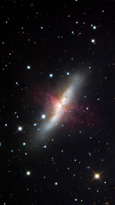Unveiling the colors of the universe screenshot