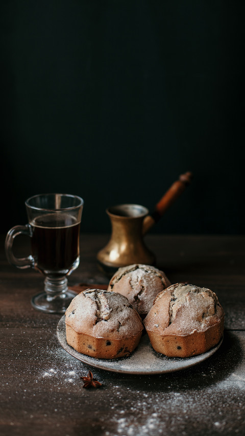 Delicious muffins sprinkled with powdered sugar screenshot