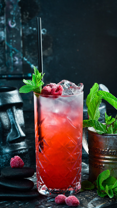 A cooling drink. Raspberry lemonade with tonic screenshot