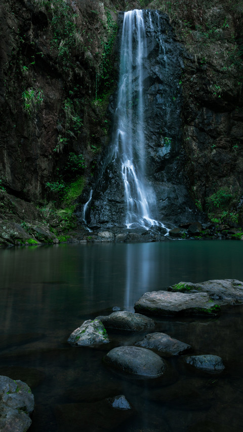 Mountain streams and waterfalls are hidden in secluded screenshot