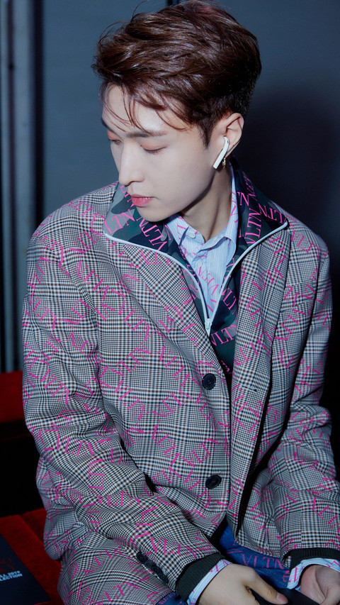 张艺兴 screenshot