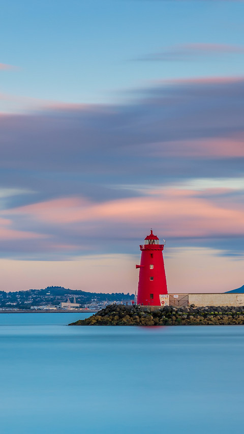 Poolberg lighthouse in Ireland, Dublin bay screenshot
