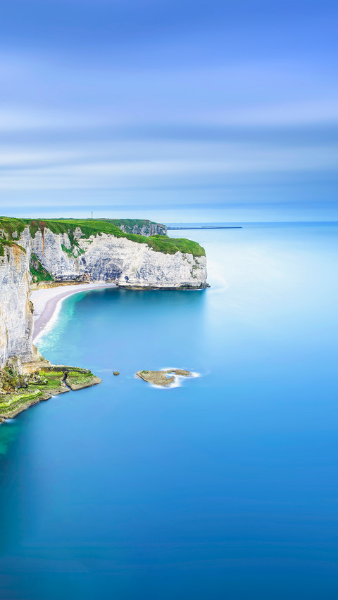 Etretat, Rock Cliff and Beach screenshot