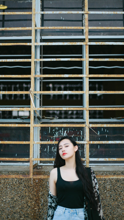 美女02 screenshot
