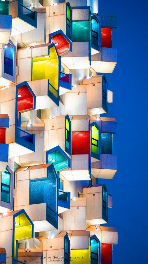 Colorful buildings screenshot