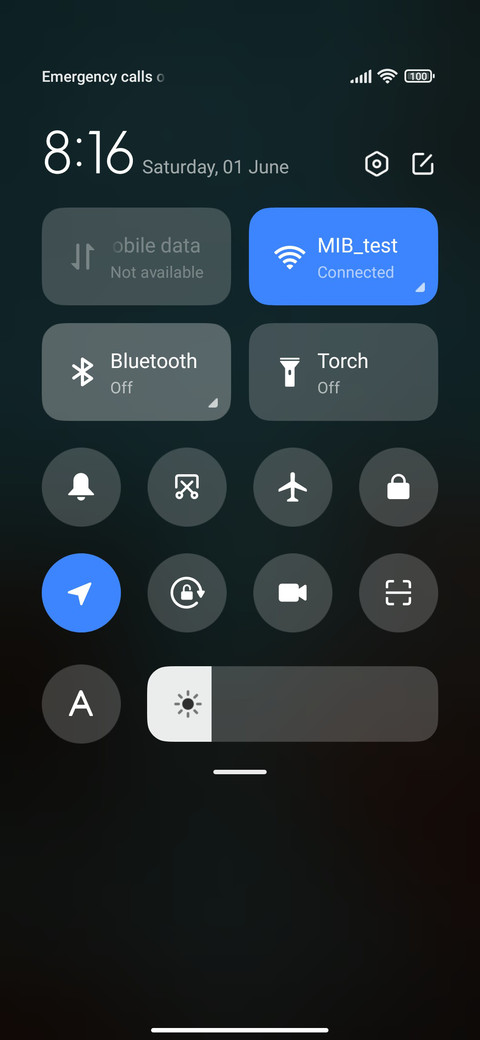 Moon and treetops screenshot