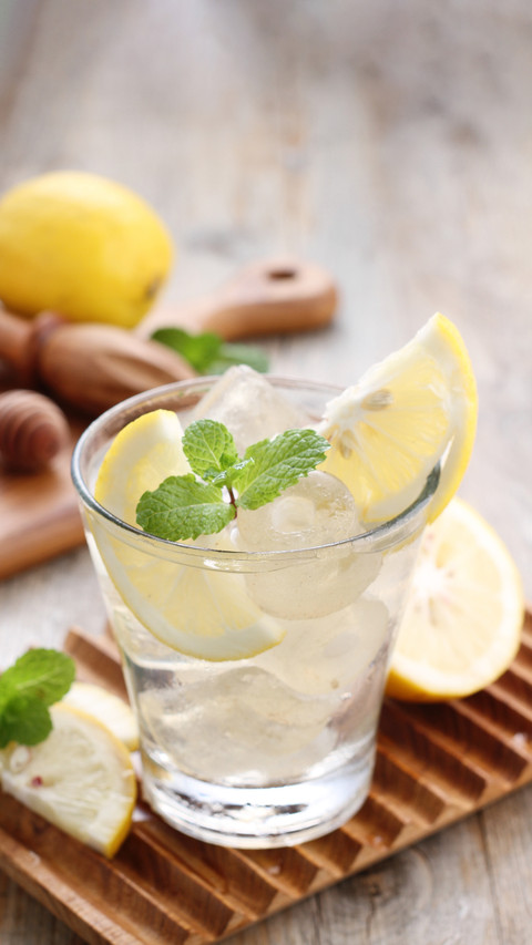 Favorite slimming water for celebrities screenshot