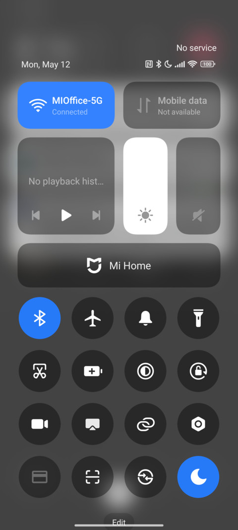 Advanced black screenshot