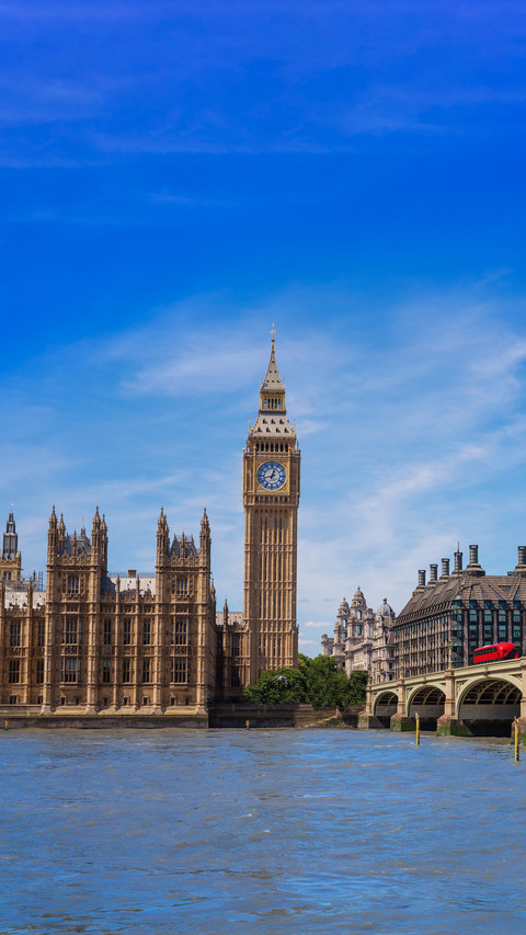 Experience the unique scenery of london screenshot