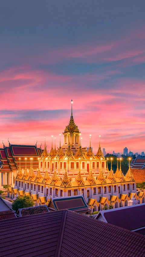 Loha Prasat Wat Ratchanatda and Golden Mountain Pagoda screenshot