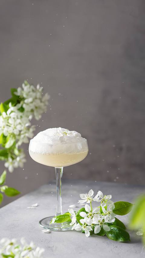 Sparkling Wine Ice Cream Floats Cocktail screenshot