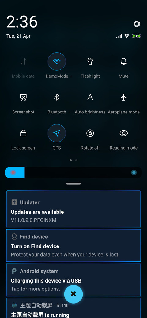 Blue Aliens screenshot