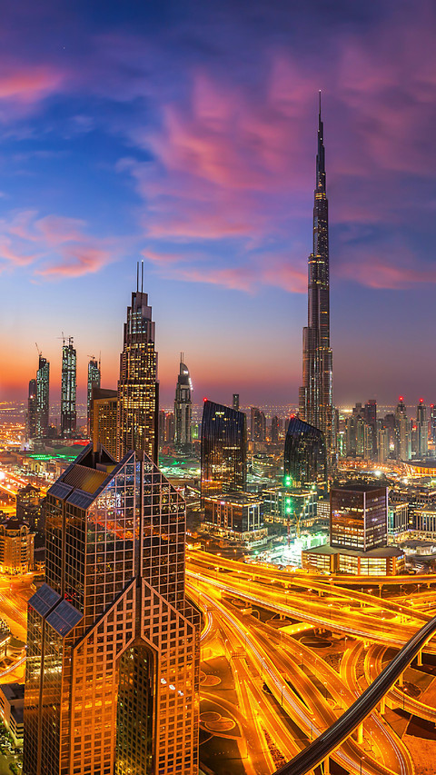 Night View of The City With Tall Buildings screenshot