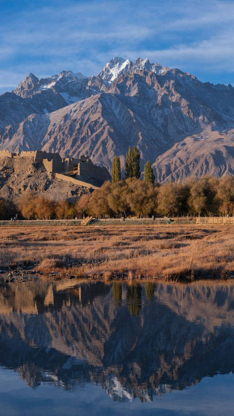 Stone City of the Pamir Plateau screenshot