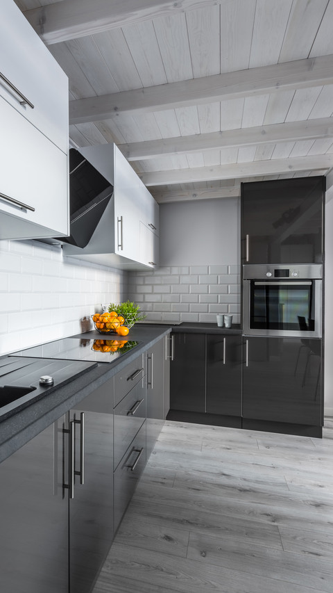 How about a narrow small family kitchen 45 screenshot