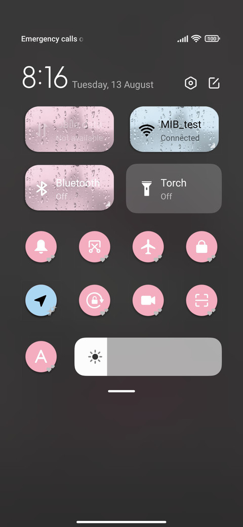 Hello Kitty Rain screenshot