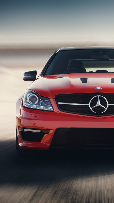 奔驰C63 AMG screenshot