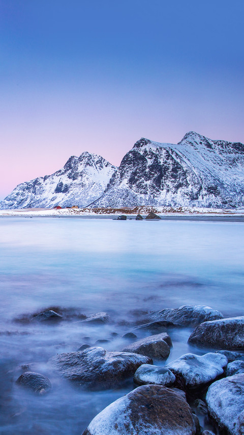 Landscape with flowing water and mountain backdrop screenshot