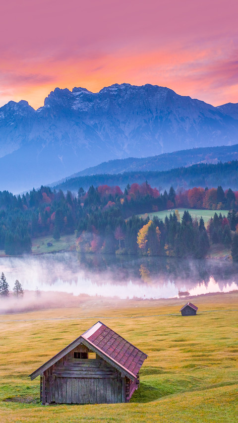 Bavarian landscape in autumn screenshot
