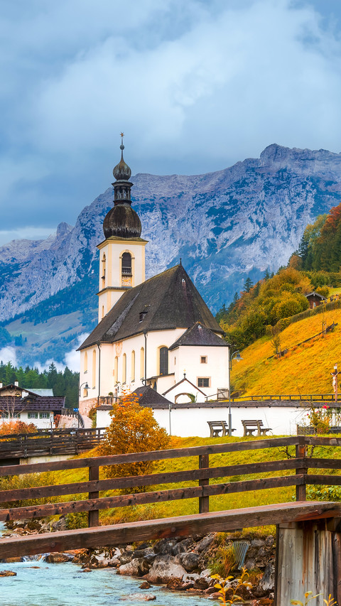 Renowned church in Alps of Ramsau village screenshot