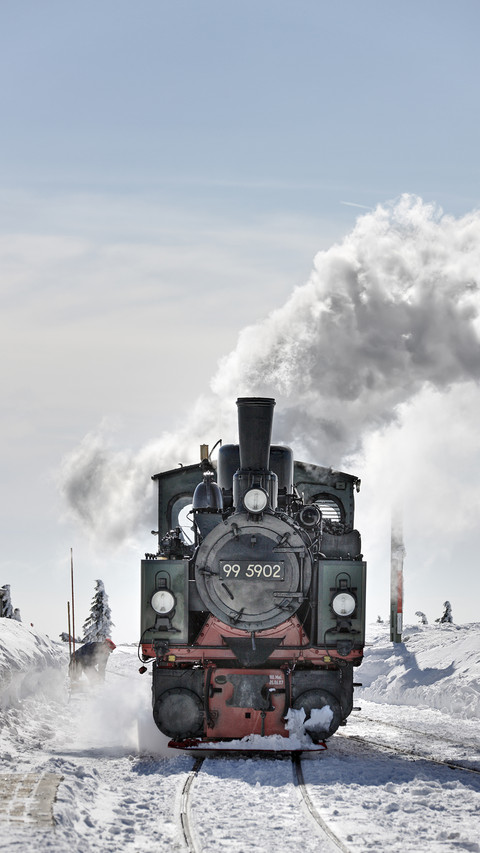 international-train screenshot