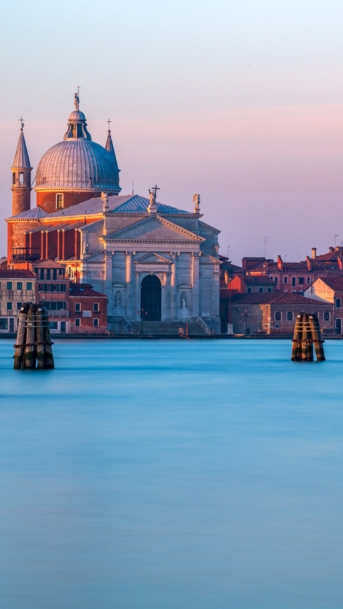 The seaside of venice screenshot
