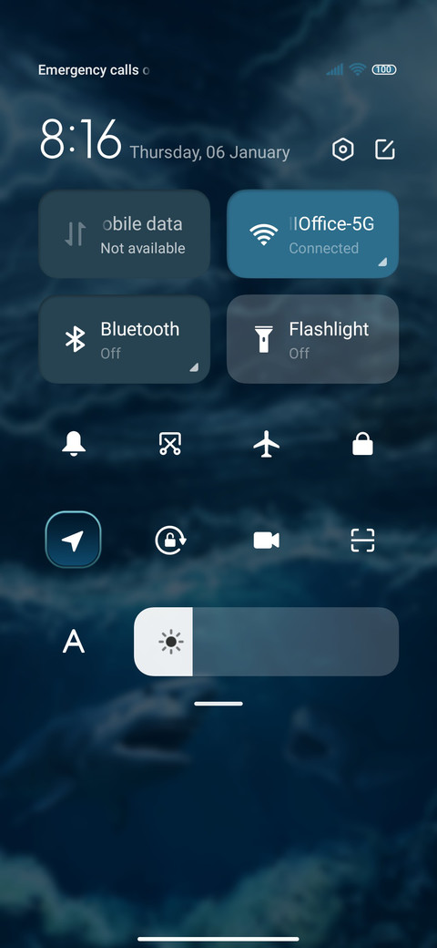 Deep sea shark screenshot