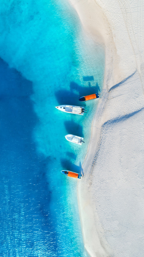 The Yachts and Fishing Boats on Tropical Sea Coast screenshot