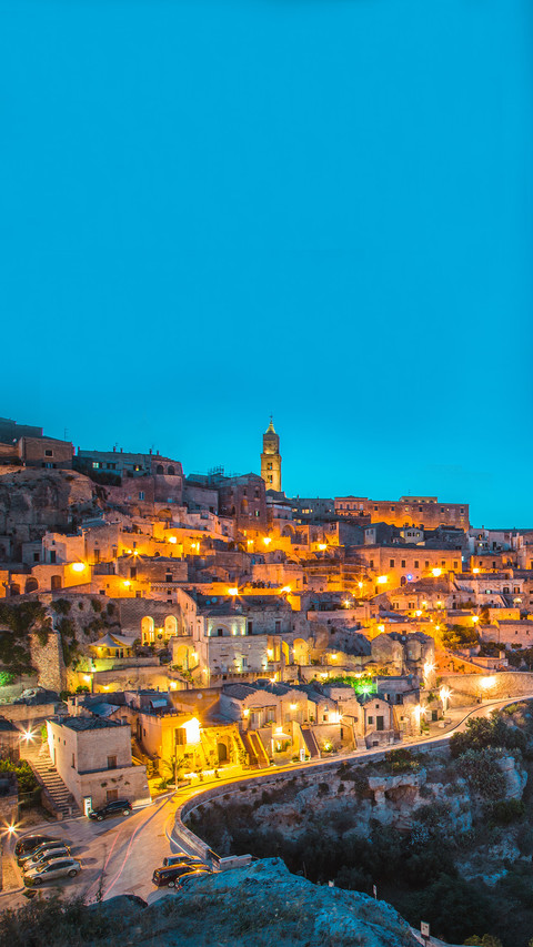 Panoramic view of the ancient town of Matera screenshot