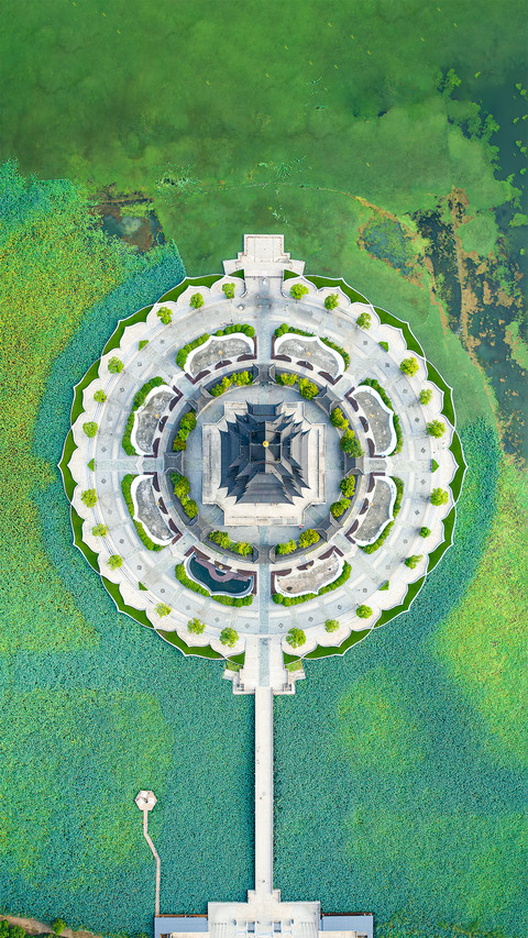 The composition of the water mandala is simply amazing screenshot