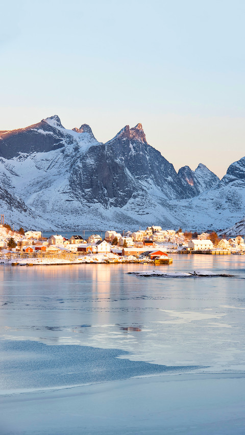 The Lofoten Islands Norway is known for excellent fishing screenshot